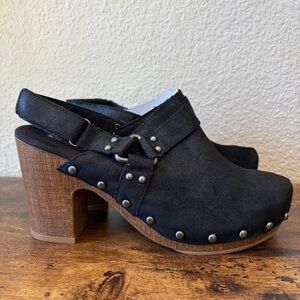 New White Mountain Women 6.5 Wisteria Clog Ankle Strap Black Leather Studs Brown